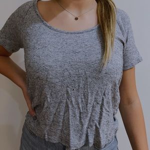 grey tee